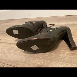 Stuart Weitzman copper heels new